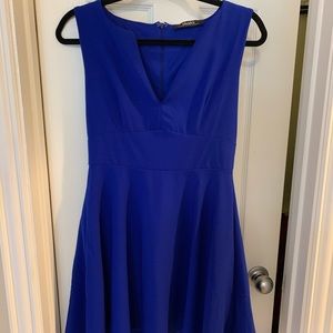 Lulu’s blue dress